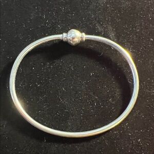 925 STERLING SILVER CHARM BANGLE / BALL CLASP